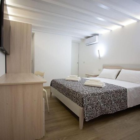 Francesco'S Home ปาแลร์โม ภายนอก รูปภาพ